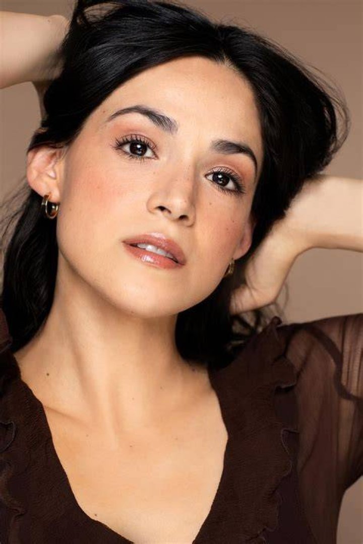 Uncover Ariana Guerra's Story: A Wikipedia Deep Dive